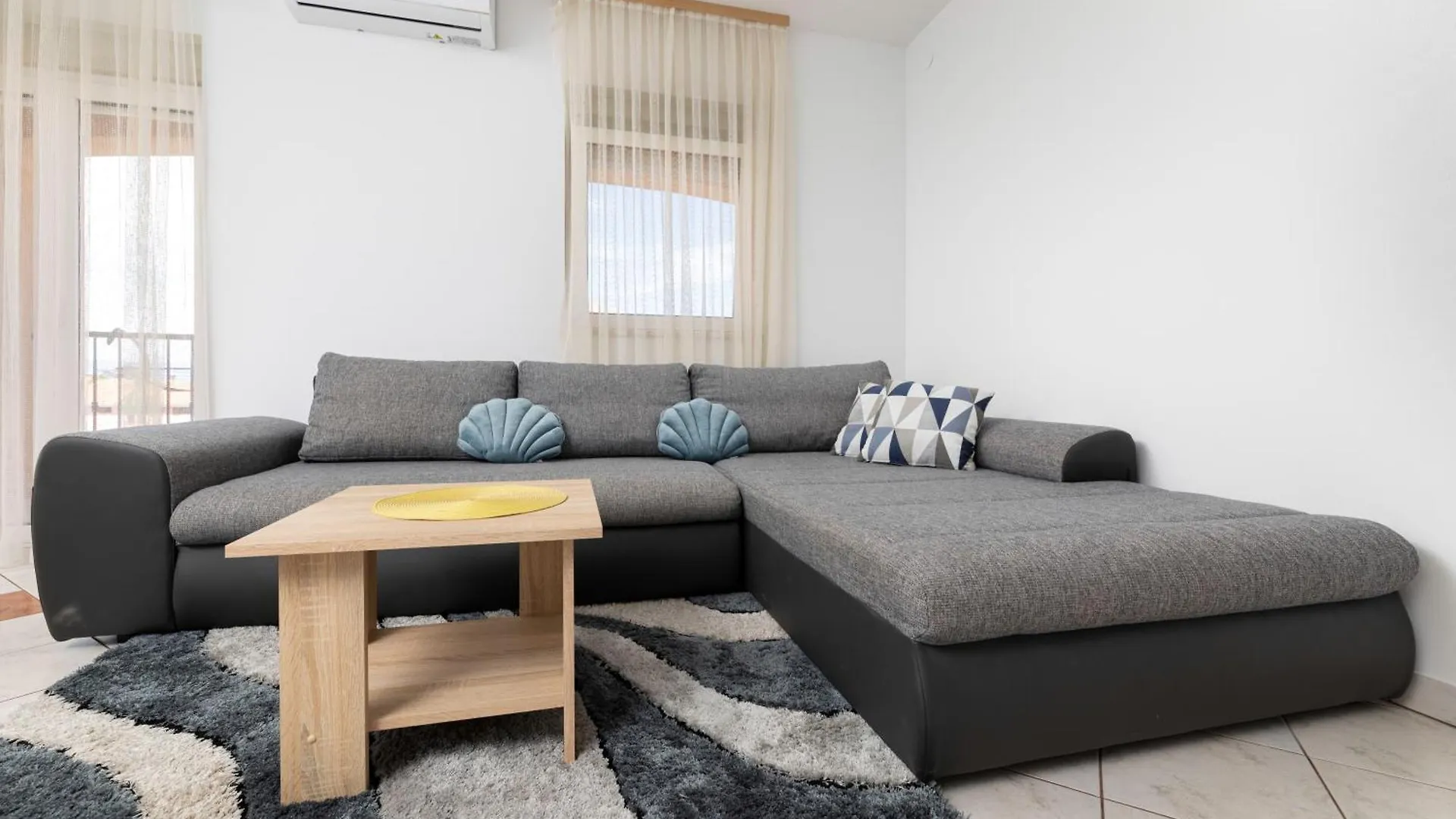 Apartments Darjana Malinska