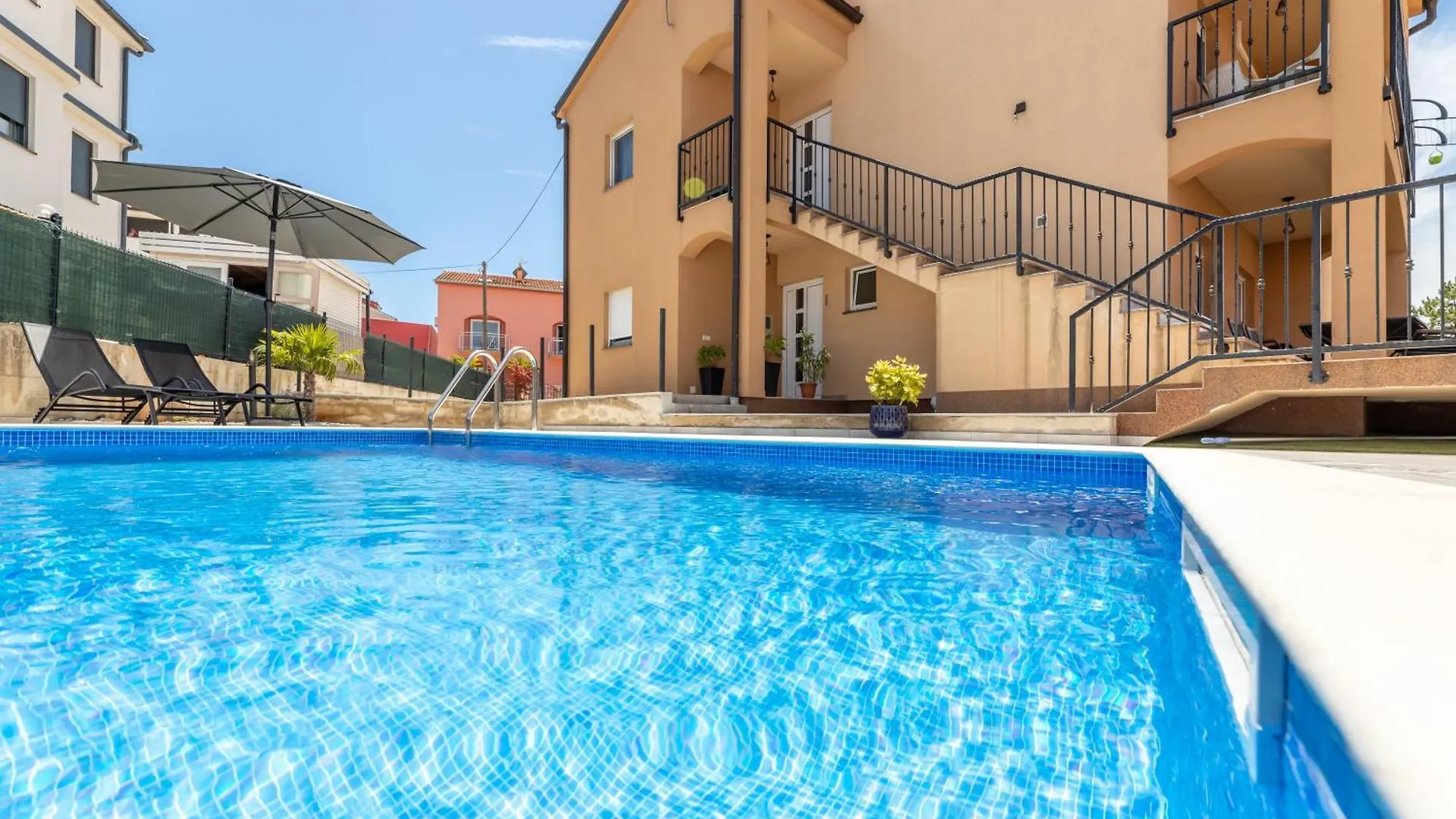 Apartments Darjana Malinska